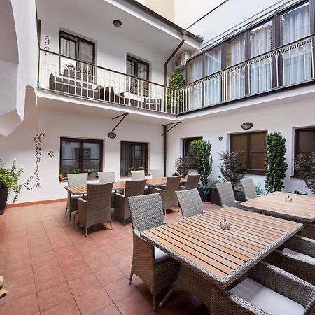 Old Prague House Bed & Breakfast Bagian luar foto