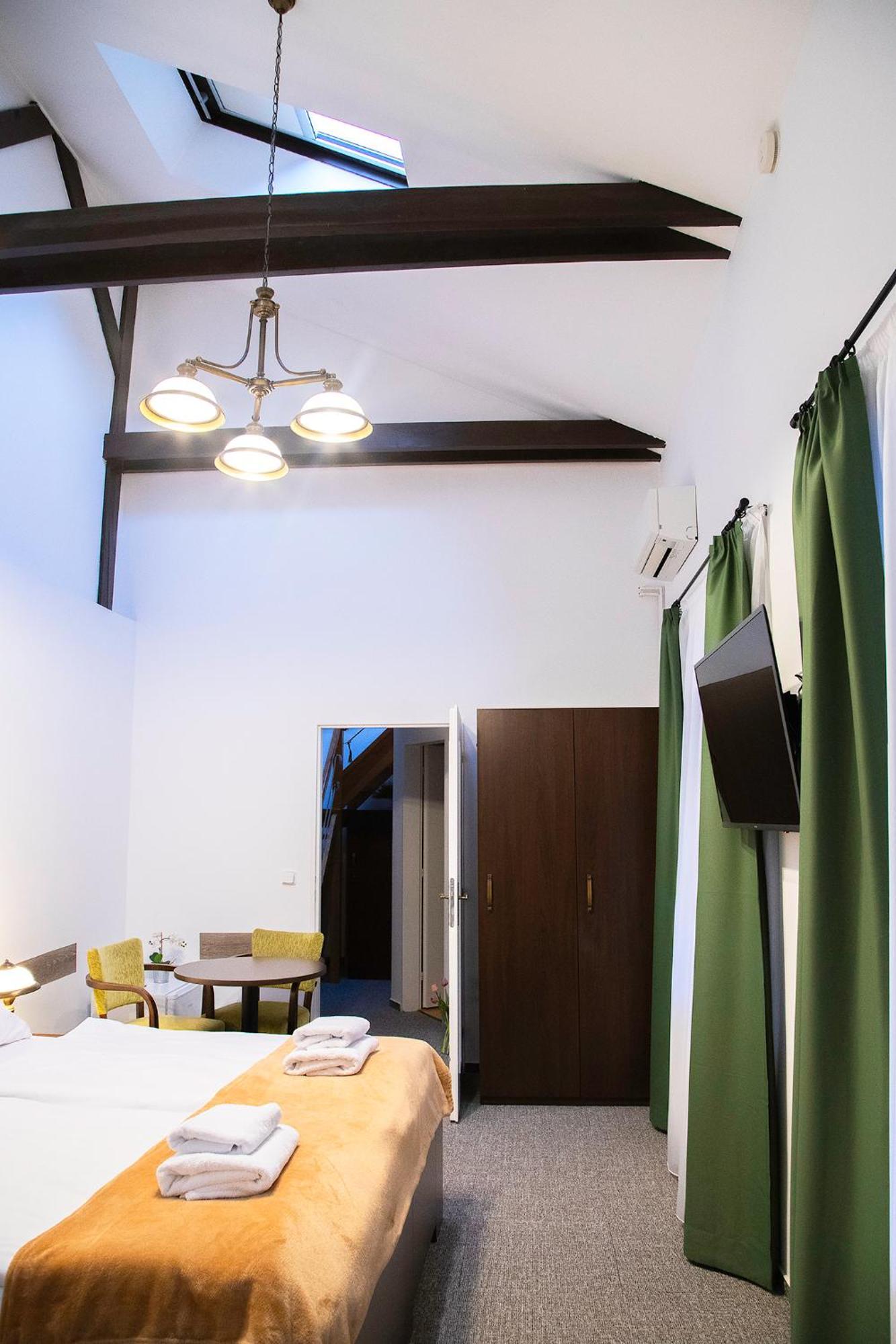 Old Prague House Bed & Breakfast Bagian luar foto