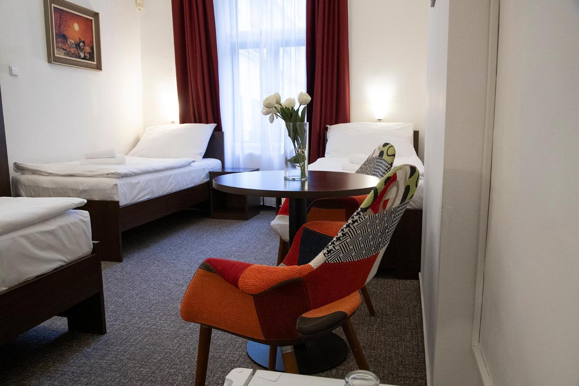 Old Prague House Bed & Breakfast Bagian luar foto