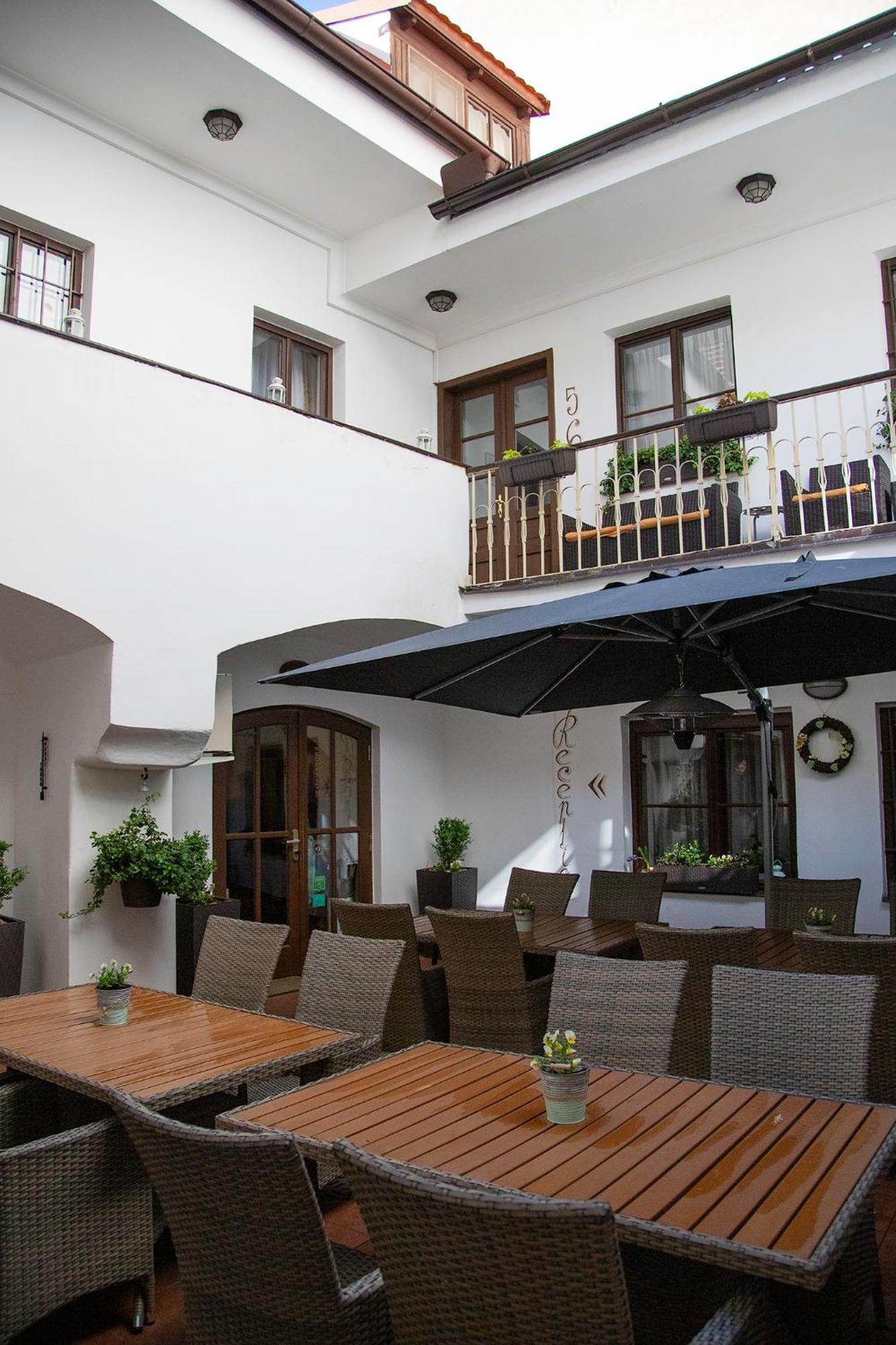 Old Prague House Bed & Breakfast Bagian luar foto